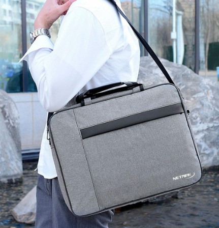 Netmak NM-ML2 Maletin Porta Notebook 15.6" gris con cierres