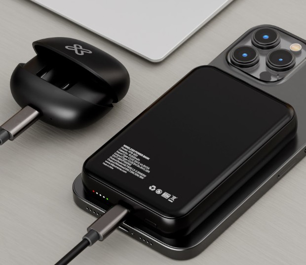 Klipxtreme power bank 10.000 mah wireless charging + usb c out kpb-600