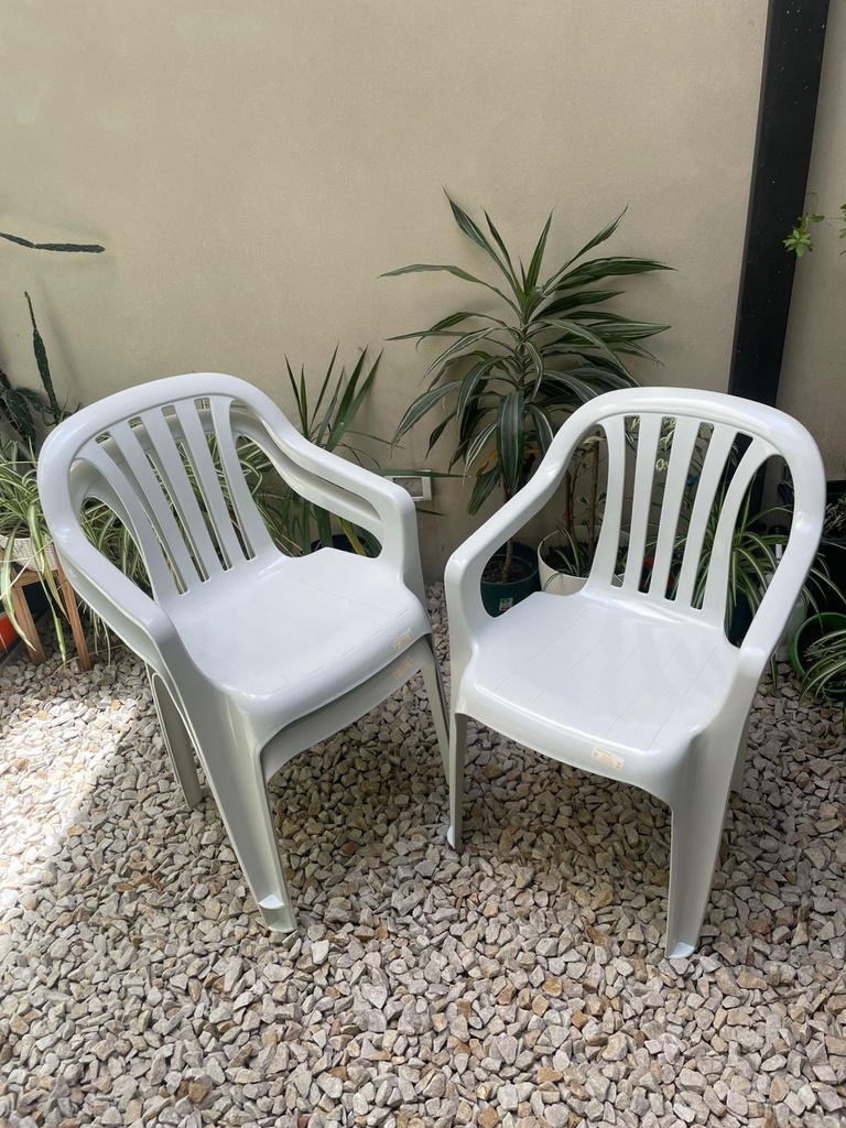 Silla King Blanca Con Apoya Brazos Pvc Apilable Reforzada 180Kg - Consulte X Mayor