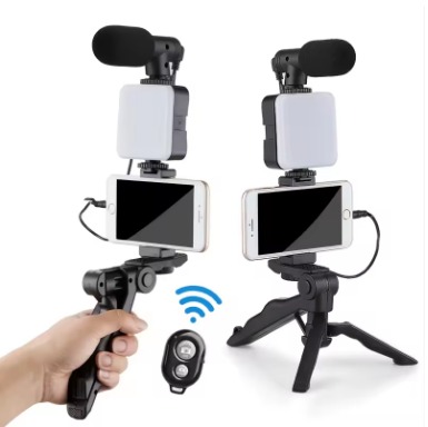 [11456] Palo Para Selfies Monopod Ay49 Ab209 5W Con Disparador Luz Y Micrófono (3X Aaa No Inlcluidas)